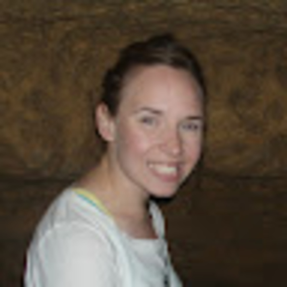 Meet your Posher, Adria